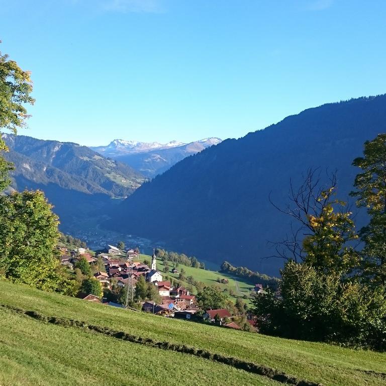 Gaestehaus Alpina In Fanas Eksteriør bilde