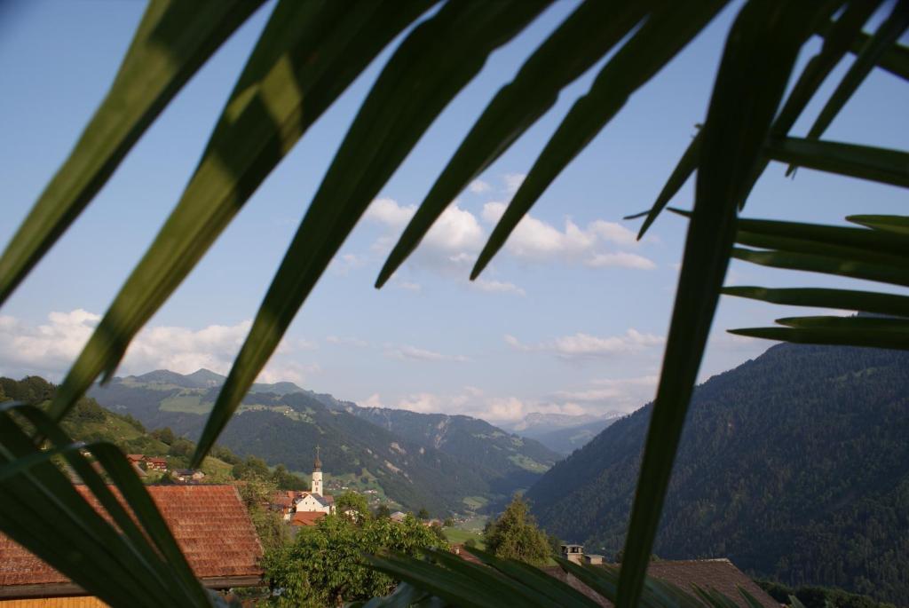 Gaestehaus Alpina In Fanas Eksteriør bilde