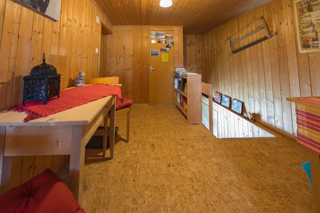 Gaestehaus Alpina In Fanas Eksteriør bilde