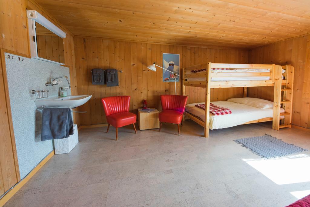 Gaestehaus Alpina In Fanas Eksteriør bilde