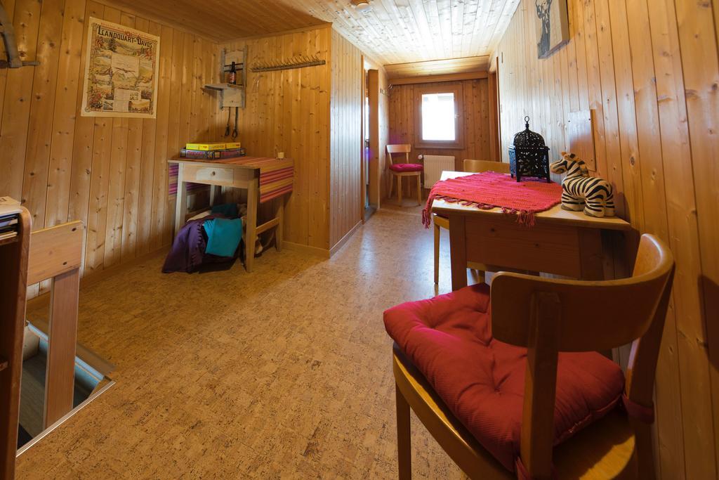 Gaestehaus Alpina In Fanas Eksteriør bilde